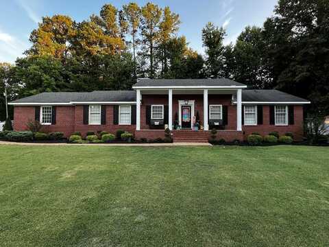 607 Colonial Dr, LEXINGTON, TN 38351