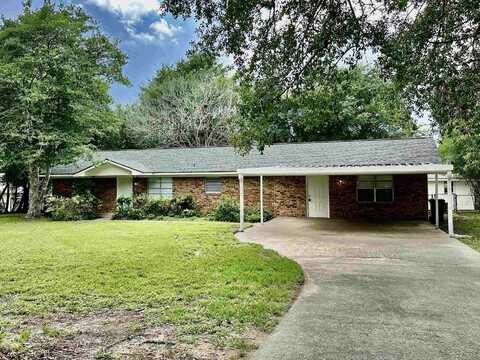 203 Birch St., Woodville, TX 75979