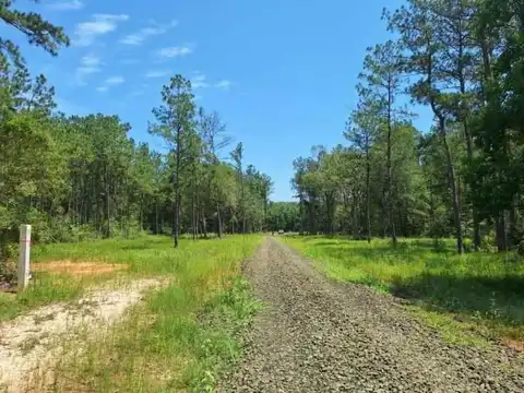 6801 Private Road 8235, Buna, TX 77612