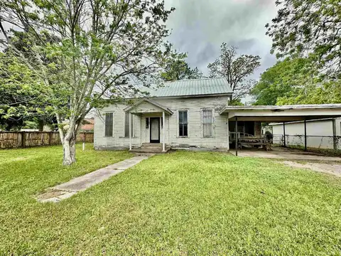 109 N Village St., Woodville, TX 75979