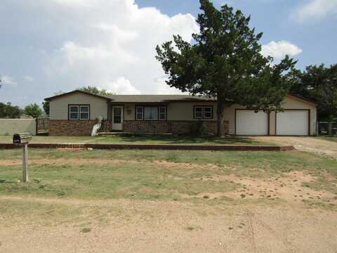 809 Country Club Dr, Hereford, TX 79045