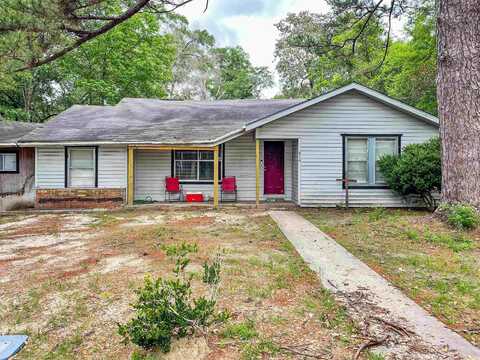 814 Ogden, Jasper, TX 75951