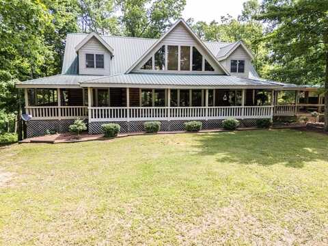 1179 Pearl Hinds Road, Jamestown, TN 38556