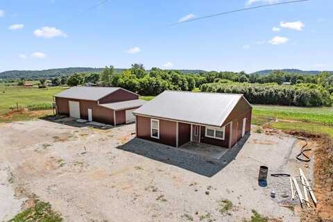 1050 Franks Ferry Rd., SPARTA, TN 38583