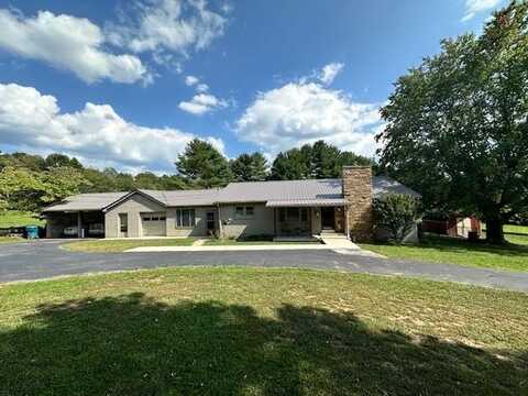 304 Wells Rd, CROSSVILLE, TN 38555