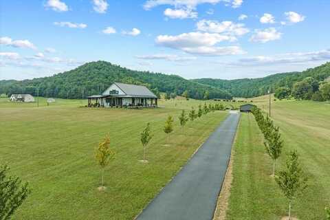 941 Jim Hennessee Road, SPARTA, TN 38583