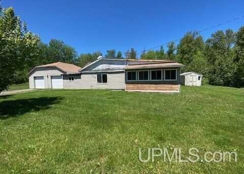 11120 River, Republic, MI 49879