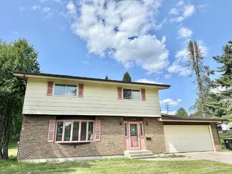 620 Seventh, Iron Mountain, MI 49801