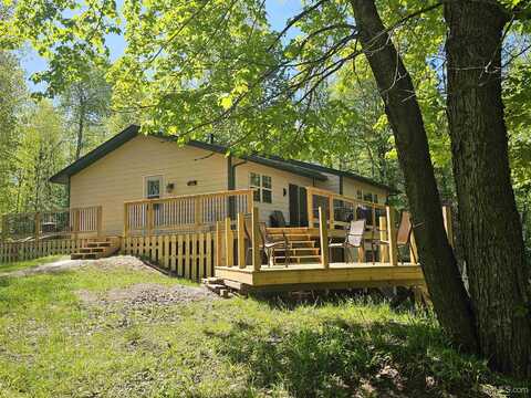 112 Kensington, Crystal Falls, MI 49920