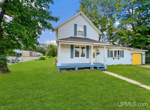 4011 10th, Menominee, MI 49858