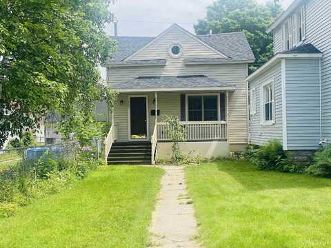 409 S 17th, Escanaba, MI 49829