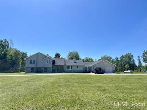 8766 32nd, Rapid River, MI 49878