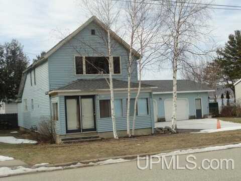 1309 Lake, Munising, MI 49862