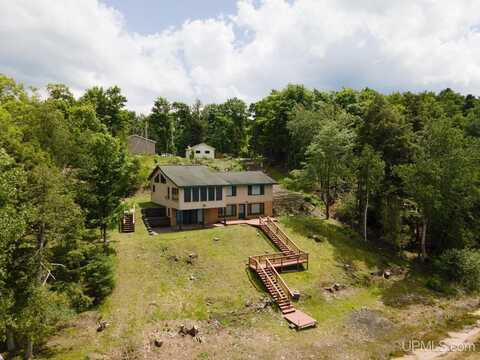 161 Golden Lake, Iron River, MI 49935