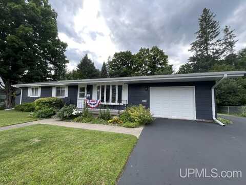 338 N Main, L'anse, MI 49946