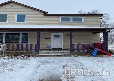 707 Maple, Norway, MI 49870