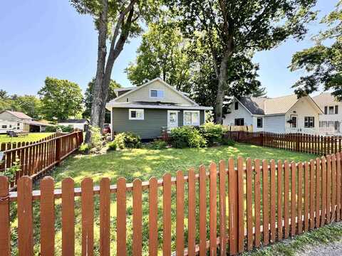 415 N 3rd, L'anse, MI 49946