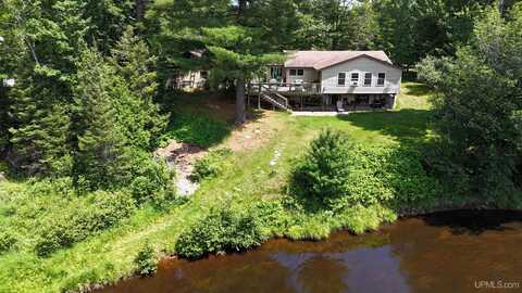 469 N North River, Gwinn, MI 49841