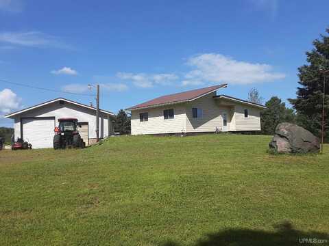 N11133 N Moore, Bessemer, MI 49911