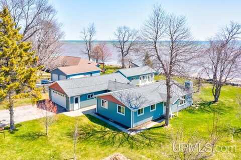 N3342 Friendship, Menominee, MI 49858