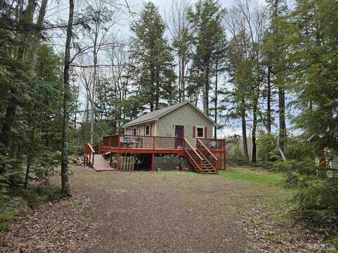 13629 Lakeshore, Ontonagon, MI 49953