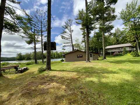 30191 Pike Lake, Toivola, MI 49965