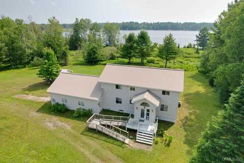 39334 Fishermans, Chassell, MI 49916