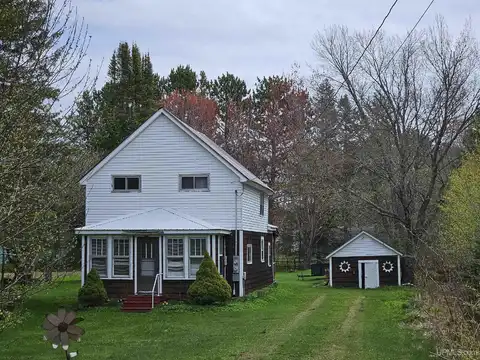 521 N 7th, Ontonagon, MI 49953