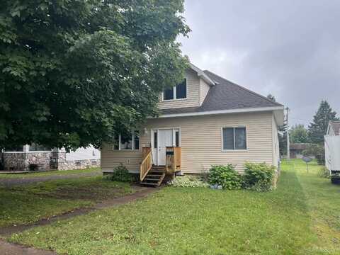 210 Hancock, Wakefield, MI 49968