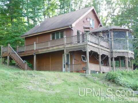 190 Cable Lake, Amasa, MI 49903