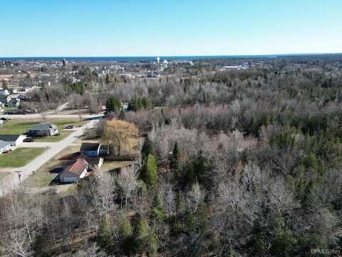 525 N Mackinac, Manistique, MI 49854