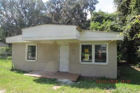 4 Washington Street, Lakeland, GA 31635