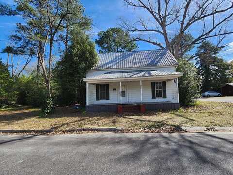 401 Bullard St, Nashville, GA 31639