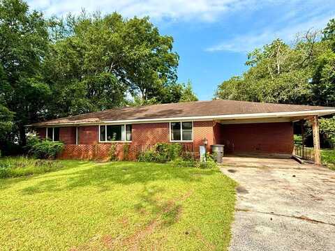 1502 Davis, Nashville, GA 31639