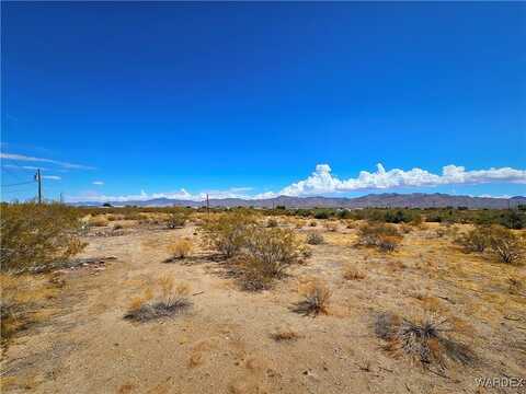 3405 N Morenci Road, Golden Valley, AZ 86413