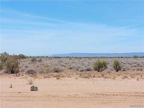 Lot B4 W Bolsa Drive, Golden Valley, AZ 86413