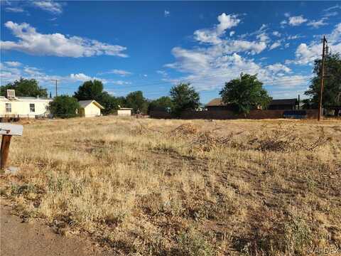 3601 E Neal Avenue, Kingman, AZ 86409