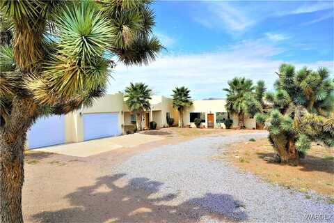 18805 N Queen Drive, Dolan Springs, AZ 86441