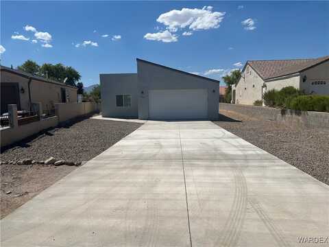 3743 Oro Avenue, Bullhead City, AZ 86442