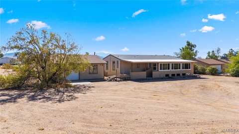 642 S Hassayampa Road, Golden Valley, AZ 86413