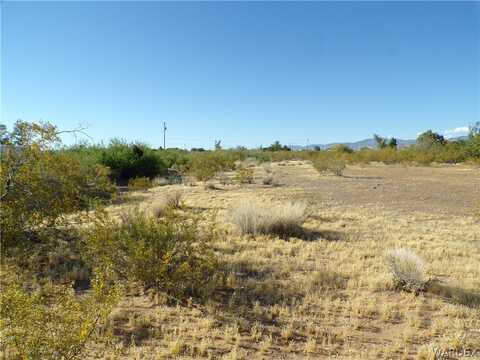 5426 W Magma Way, Golden Valley, AZ 86413