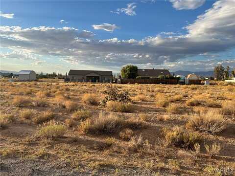 7835 E Devils Arch Drive, Kingman, AZ 86401