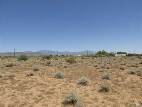 679 Colorado Road, Golden Valley, AZ 86413