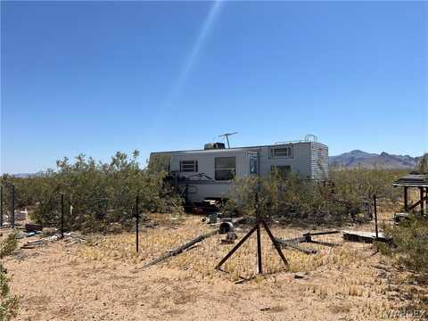 1629 S Mormon Flat Road, Golden Valley, AZ 86413