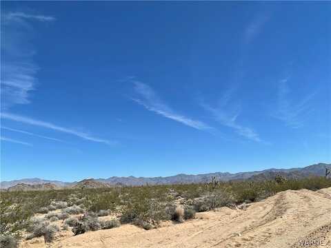 000 S Gene Autry Drive, Yucca, AZ 86438