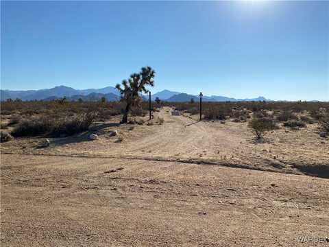 Lot 708 Sundance Kid Road, Yucca, AZ 86438