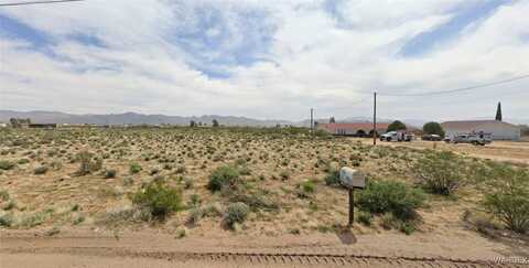 Lot 11 S2 N Salt Road, Golden Valley, AZ 86413