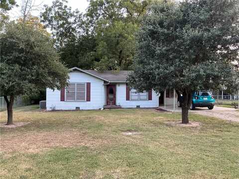 404 E Navasota Street, Groesbeck, TX 76642