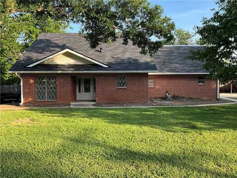 104 Meadow Lane, Groesbeck, TX 76642