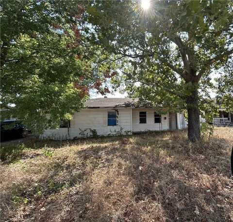 602 Karney Street, Hearne, TX 77859